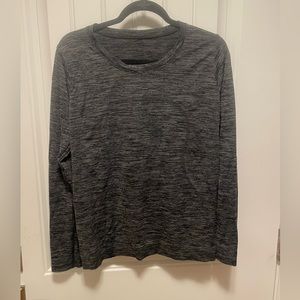 Lululemon top size 10